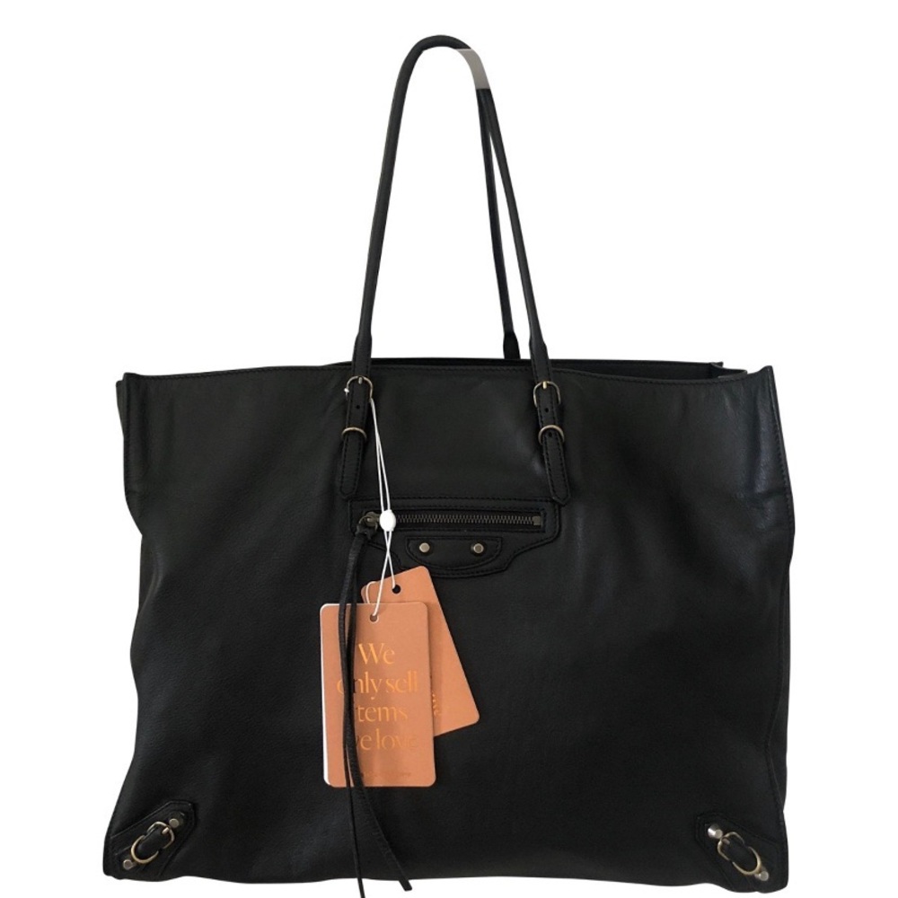 Balenciaga Papier A4 grain leather in Black